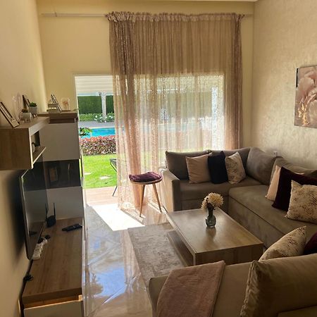 Apartamento Apparemment De Luxe Vue Piscine Bouznika Exterior foto