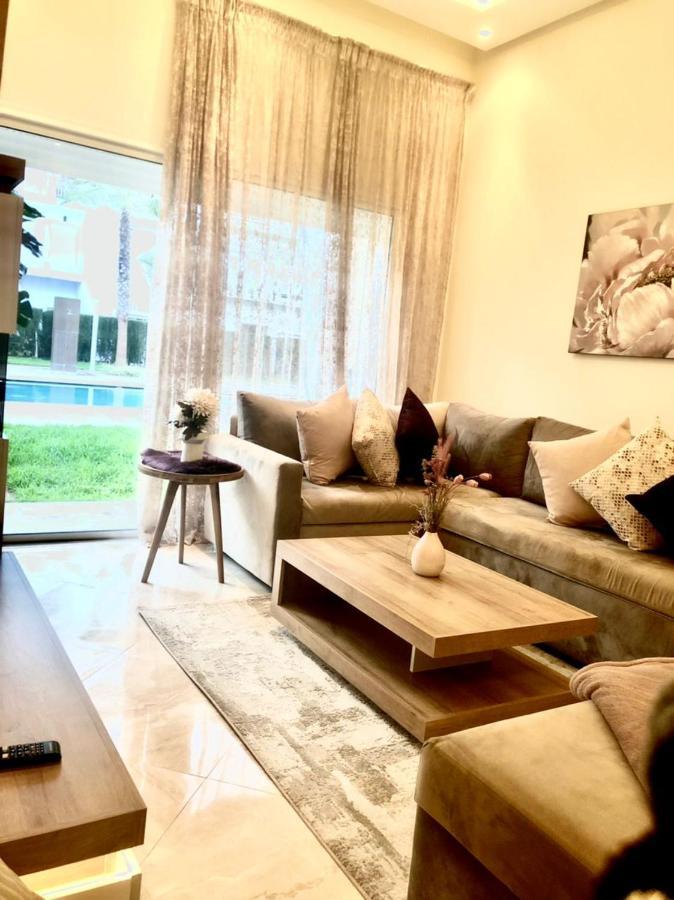 Apartamento Apparemment De Luxe Vue Piscine Bouznika Exterior foto