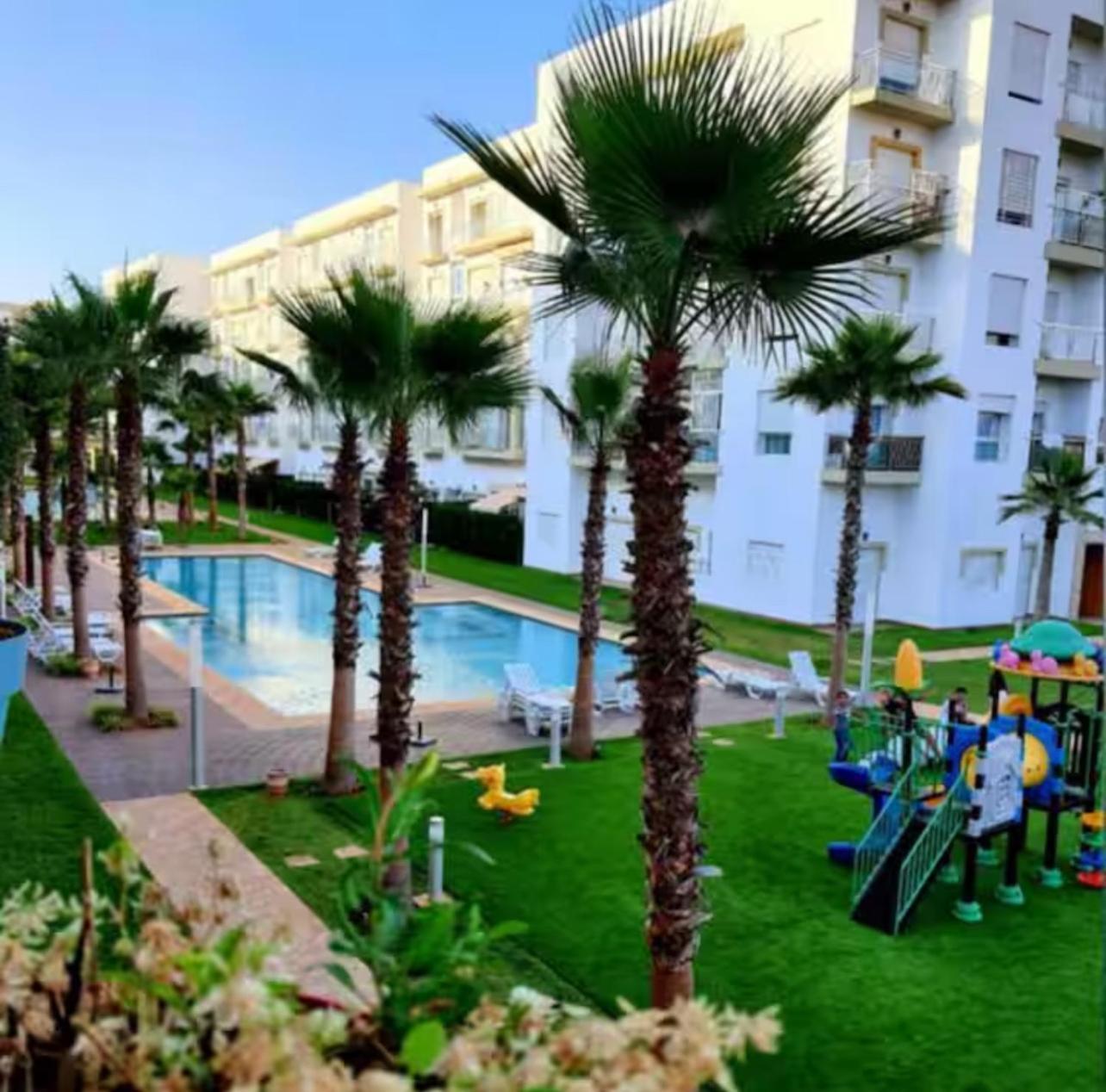 Apartamento Apparemment De Luxe Vue Piscine Bouznika Exterior foto